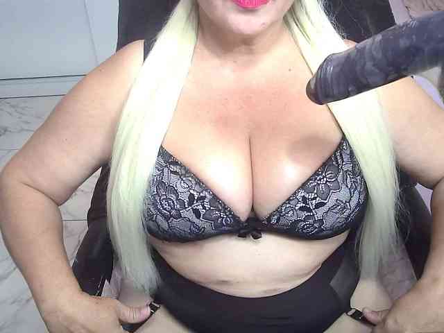 AlissaBecker webcam