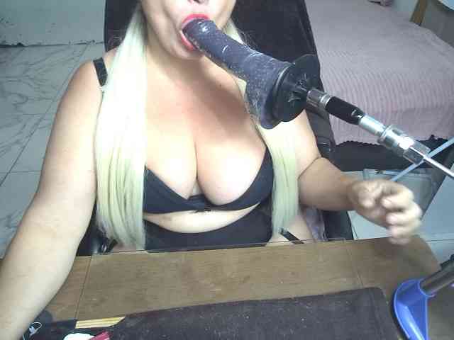 AlissaBecker webcam