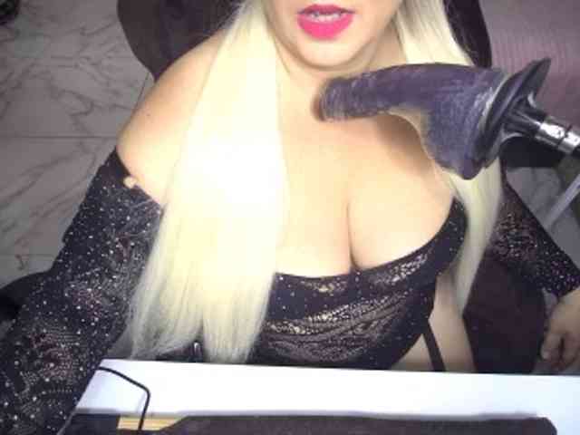AlissaBecker webcam