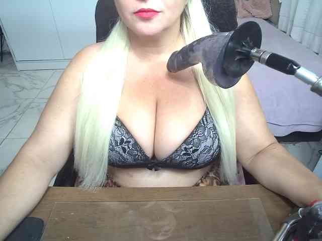 Modelo: AlissaBecker