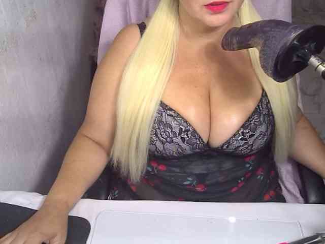 AlissaBecker Live Webcam on BongaCams