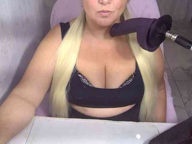 AlissaBecker webcam
