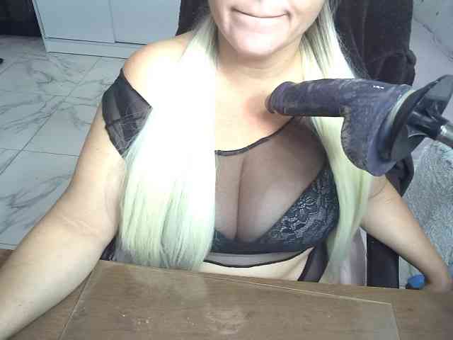 Modelo: AlissaBecker