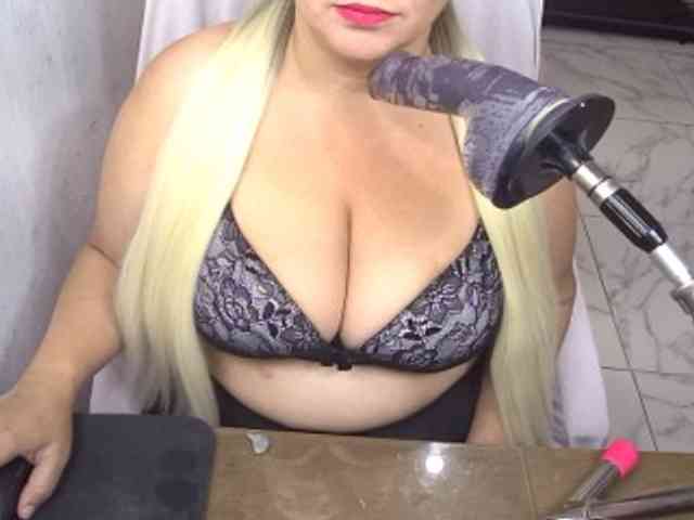 AlissaBecker webcam