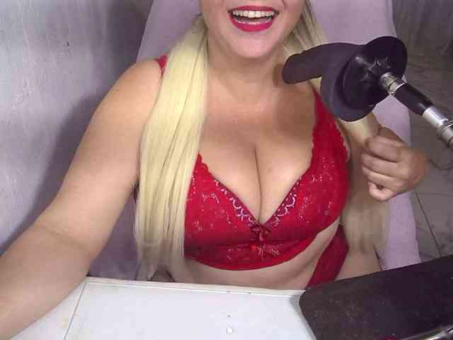 AlissaBecker webcam