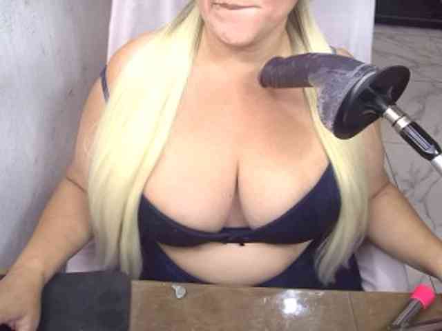 AlissaBecker webcam