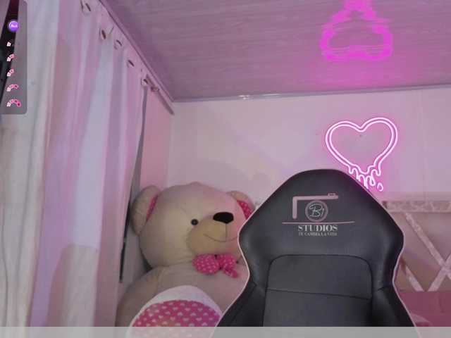 SAAYA-TAY's BongaCams show and profile