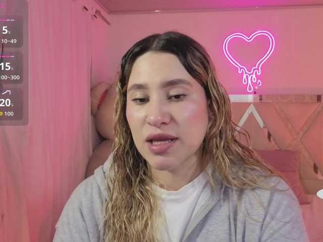 SAAYA-TAY's BongaCams show and profile