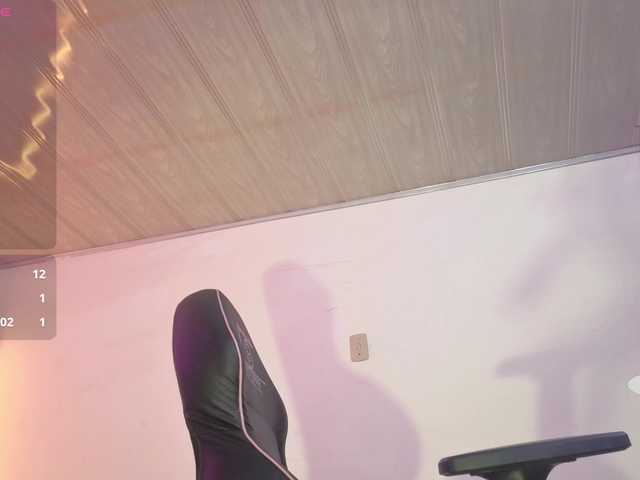 le modèle SAAYA-TAY est en webcam porno dans un show sur le site bongacams, il possède les tags suivants: Latino/Hispanic,Blonde,Hairy