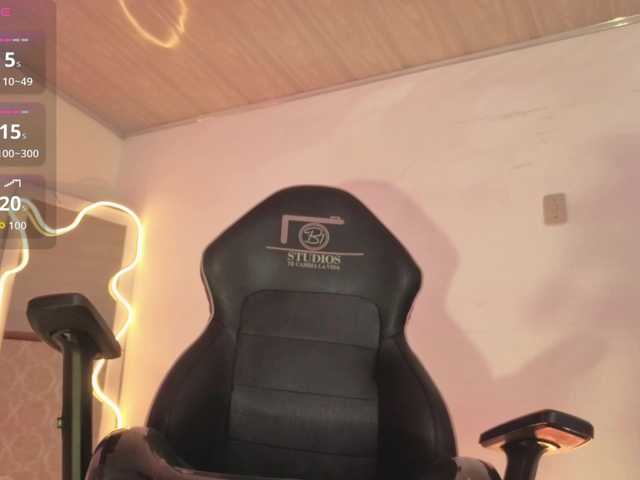 SAAYA-TAY's BongaCams show and profile