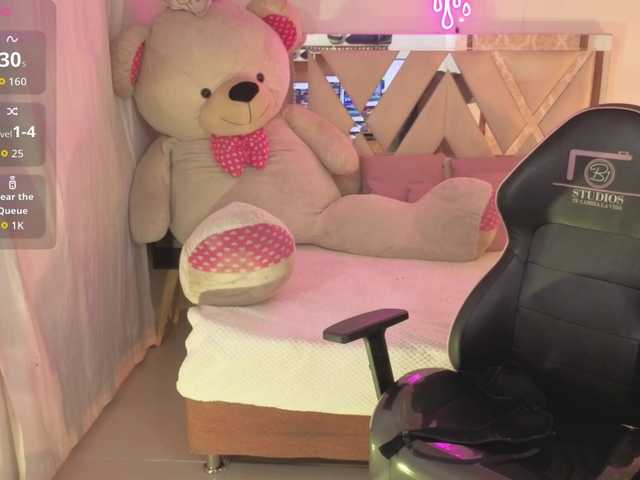 SAAYA-TAY's BongaCams show and profile