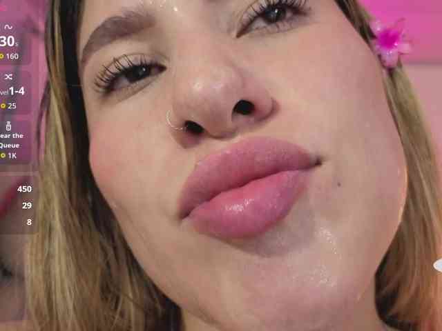 SAAYA-TAY webcam