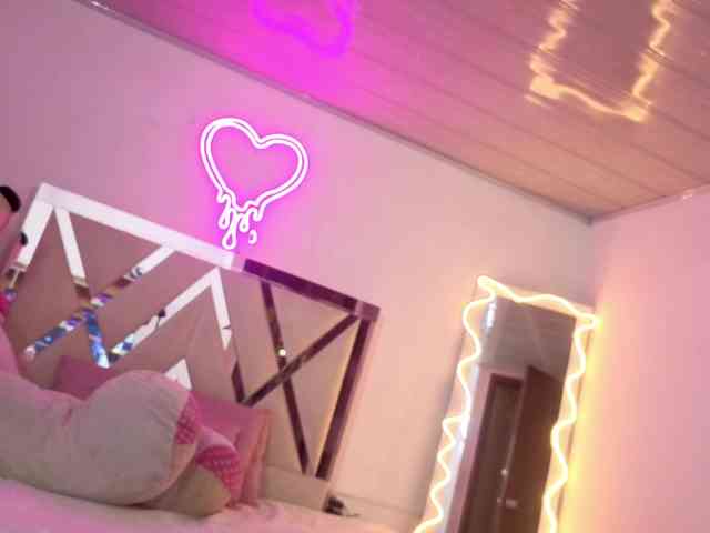 SAAYA-TAY