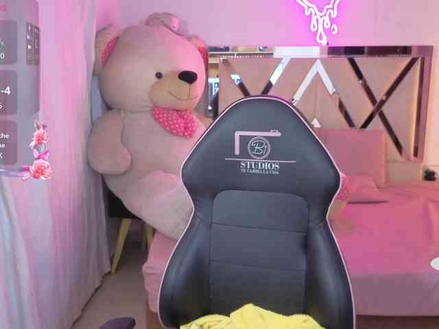 SAAYA-TAY webcam