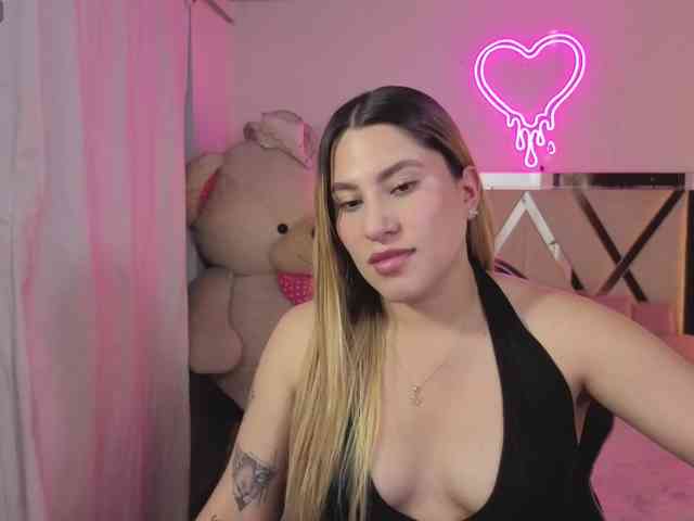 SAAYA-TAY webcam