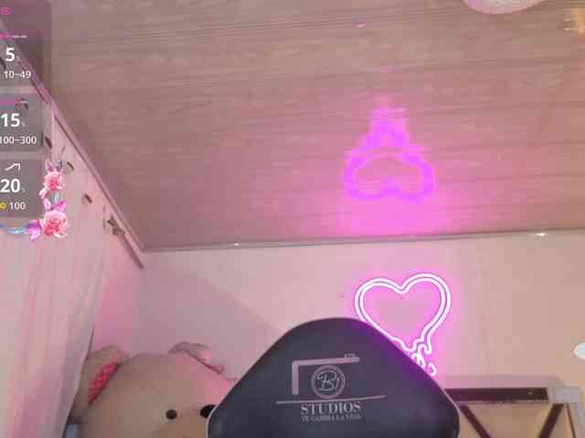 SAAYA-TAY webcam
