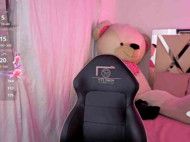 SAAYA-TAY webcam