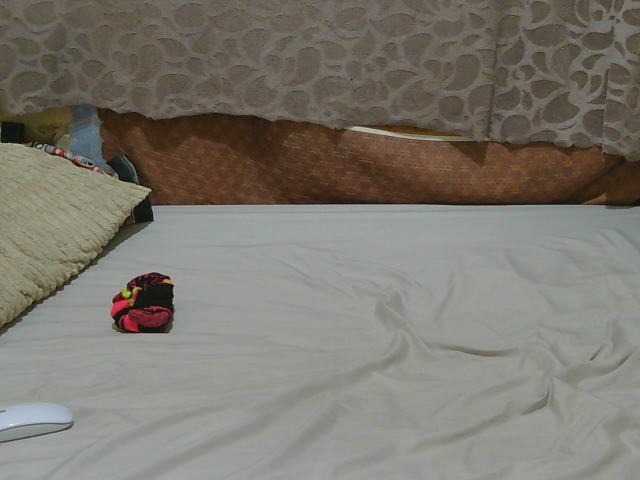 slim-girl01 live cam on BongaCams