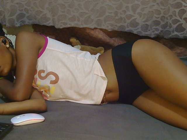 slim-girl01 live cam on BongaCams