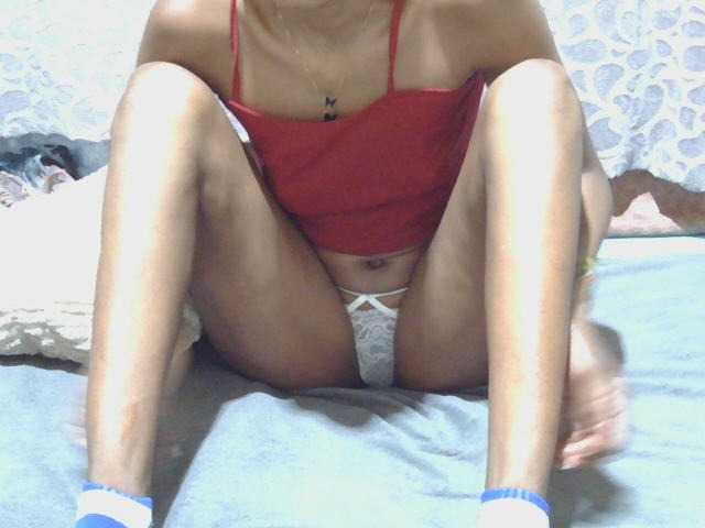 slim-girl01 live cam on BongaCams
