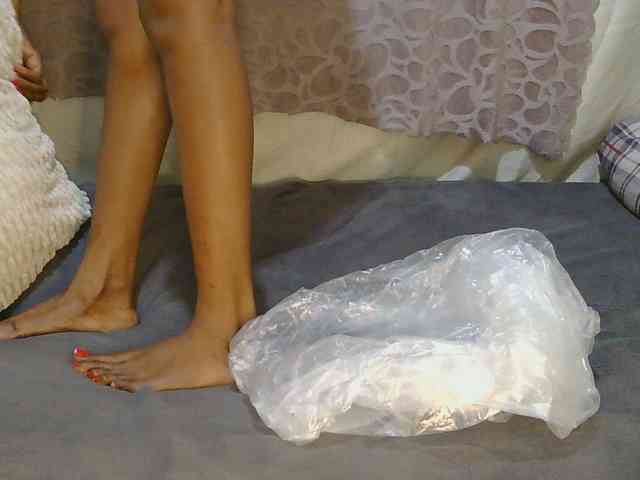 slim-girl01 webcam