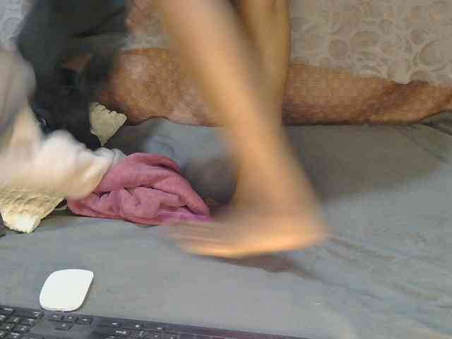 slim-girl01 webcam