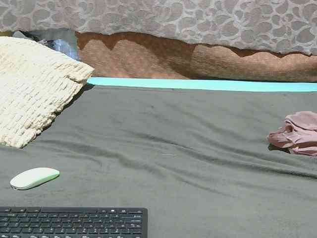 slim-girl01 webcam