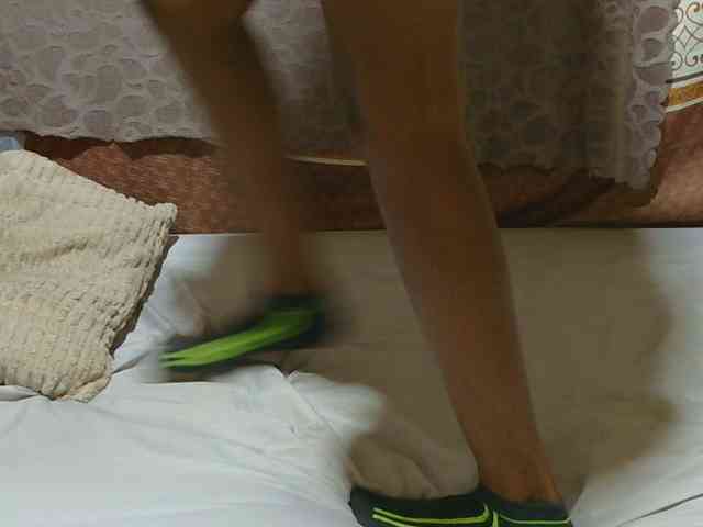 slim-girl01 webcam