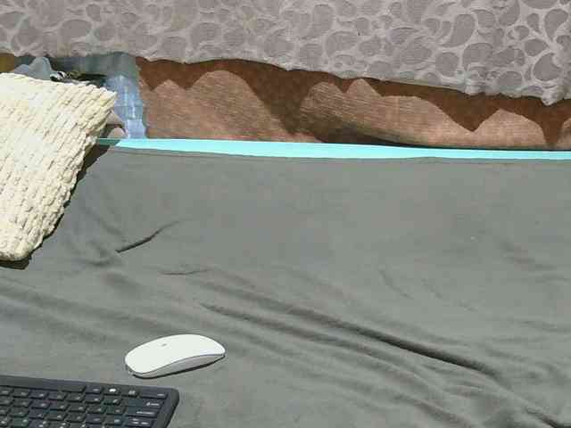 slim-girl01 webcam