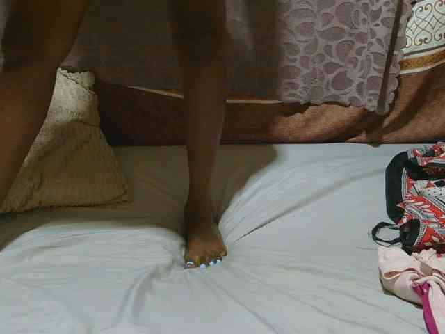 slim-girl01 webcam