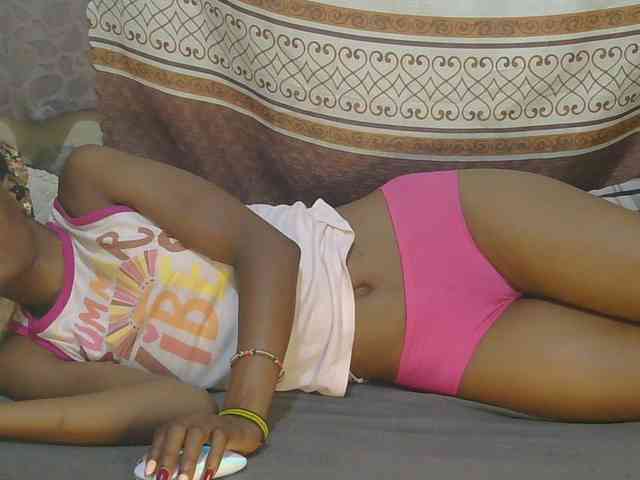 slim-girl01 webcam