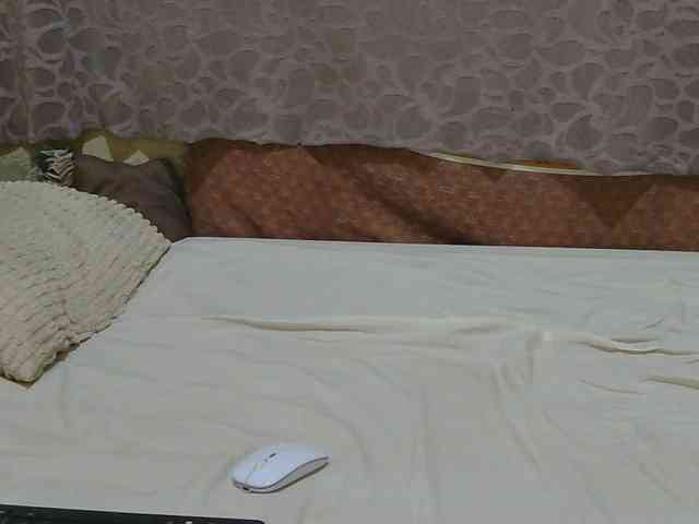 slim-girl01 webcam