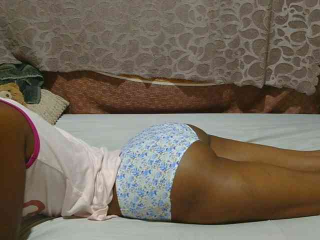 slim-girl01 webcam