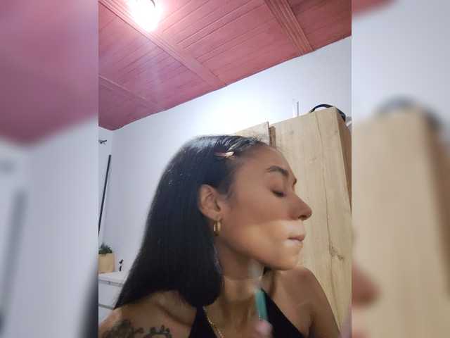 Leaberry live cam