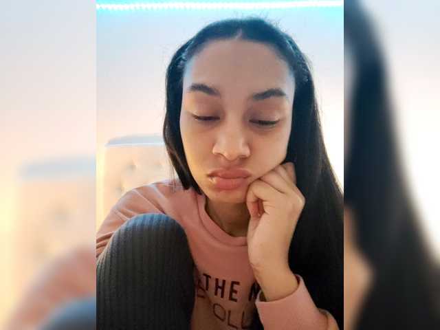 Leaberry's BongaCams show and profile