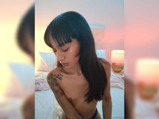 Leaberry live cam on BongaCams
