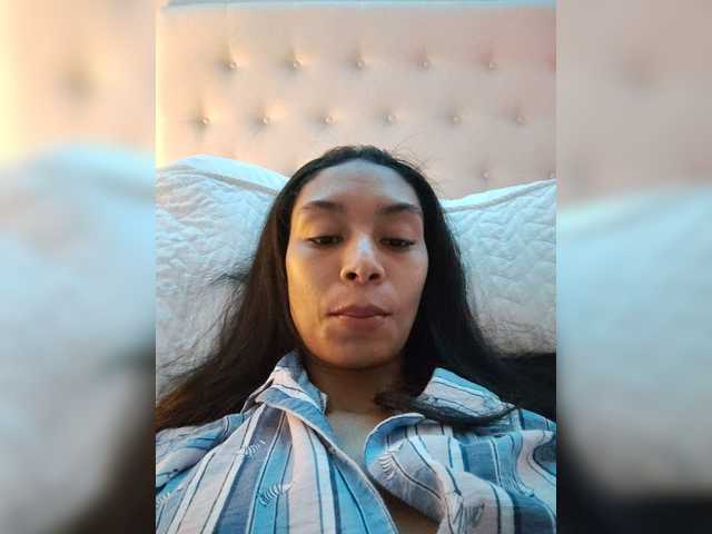 Leaberry live cam on BongaCams