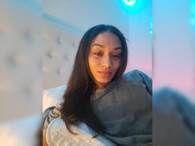Leaberry live cam on BongaCams