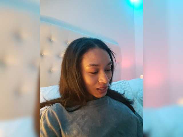 Leaberry live cam on BongaCams