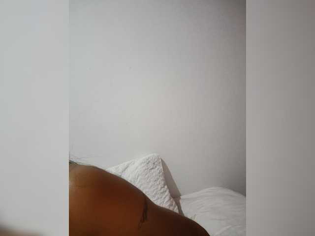 Leaberry live cam on BongaCams