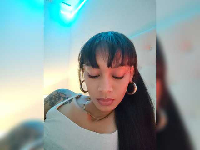 Leaberry live cam on BongaCams