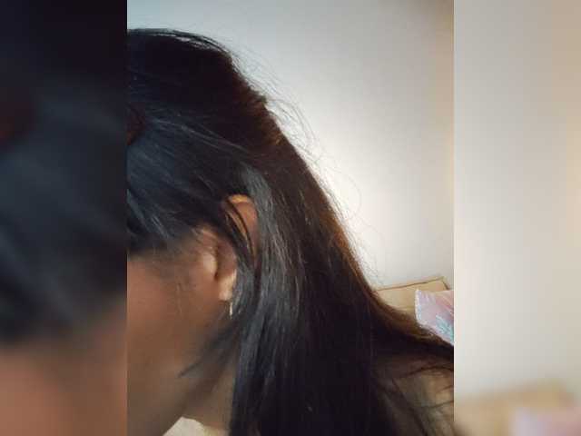 Leaberry live cam on BongaCams