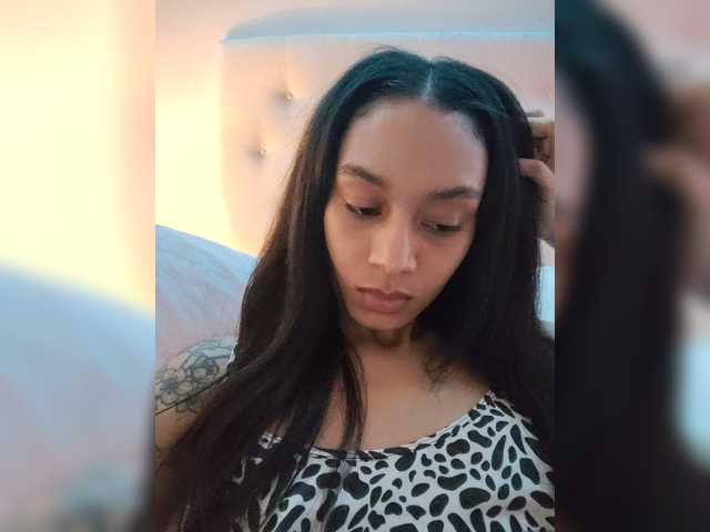 Leaberry live cam on BongaCams