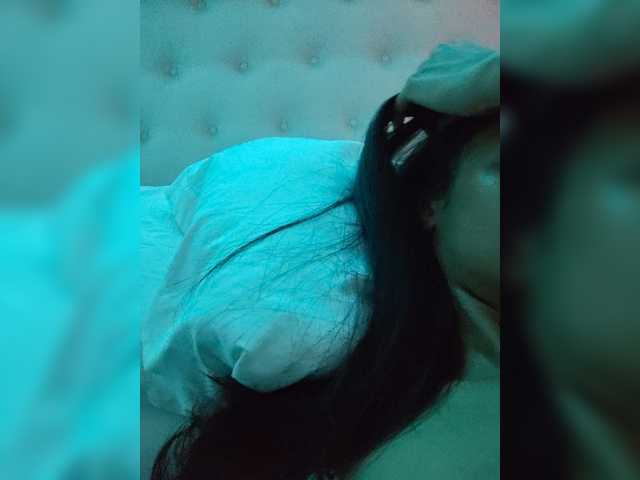 Leaberry live cam on BongaCams