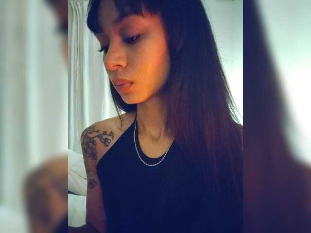 Leaberry live cam on BongaCams