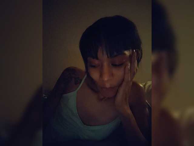 Leaberry live cam on BongaCams