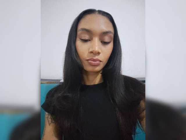 Leaberry live cam on BongaCams