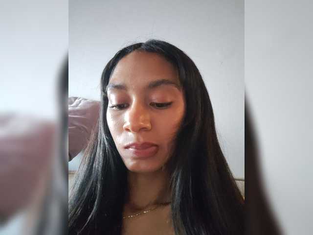 Leaberry live cam on BongaCams