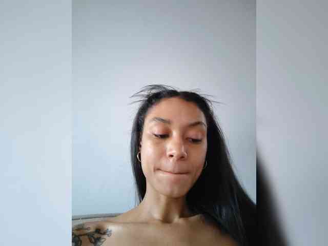 Leaberry Live Webcam on BongaCams