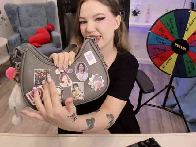 MariaRobinson webcam